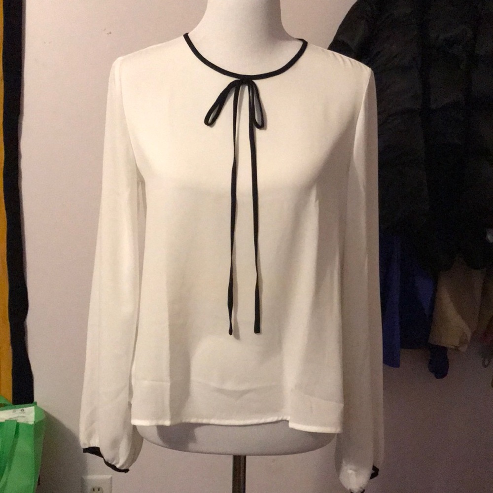 Long Sleeve Blouse w/ Bow & Keyhole Back